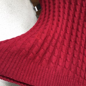 70s wool mohair Avon (Avoncelli) burgundy luxury V neck dress sweater S-M