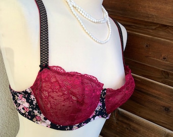 Aubade French lace and floral vintage bra about US 32-34B/C, EU 70-75B/C