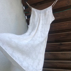 100% textured silk French vintage Barbara Paris white slip (dress) lingerie, nightgown S-M
