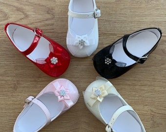 infant red patent shoes