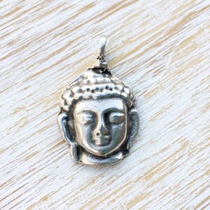 Greek Pewter Buddha Pendant 28mm / 1pc, Buddhist Bead, Silver Buddha Head Pendant, Buddha Bead, Rustic Silver Buddha Head Pendant (MK052)
