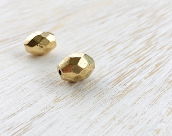 24k Gold Focal Bead 12.4mm / 2pc, Faceted Metal Bead, Antique Gold Plated Beads, Modern Jewelry Design, Barrel Beads, Nunn Design (A060)