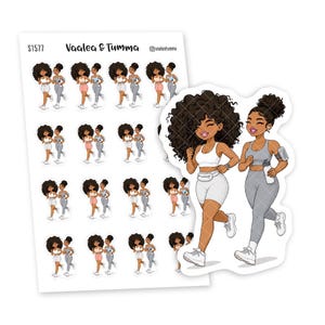 Könnte beinhalten: Ein Stickerbogen mit der Aufschrift Vaalea & Tumma, der mehrere Sets von zwei illustrierten, joggenden Figuren zeigt. Eine Figur hat voluminöses dunkles lockiges Haar und trägt ein weißes Sport-Top, die andere einen Dutt und graue Sportkleidung.