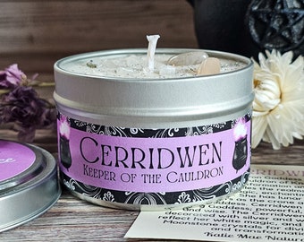 Cerridwen Goddess Candle: Soy Wax, Moonstone Crystals