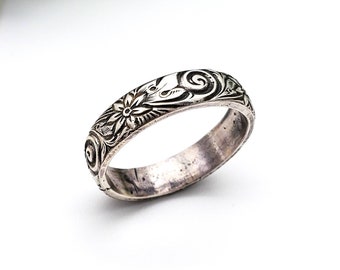 Floral Sterling Silver Ring: Vintage Daisy Stacking Band