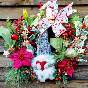 Christmas gnome,Christmas wreath,gnome wreath,gnome decoration, door wreath,front door wreath,holiday wreath,whimsical, foliage Xmas wreath