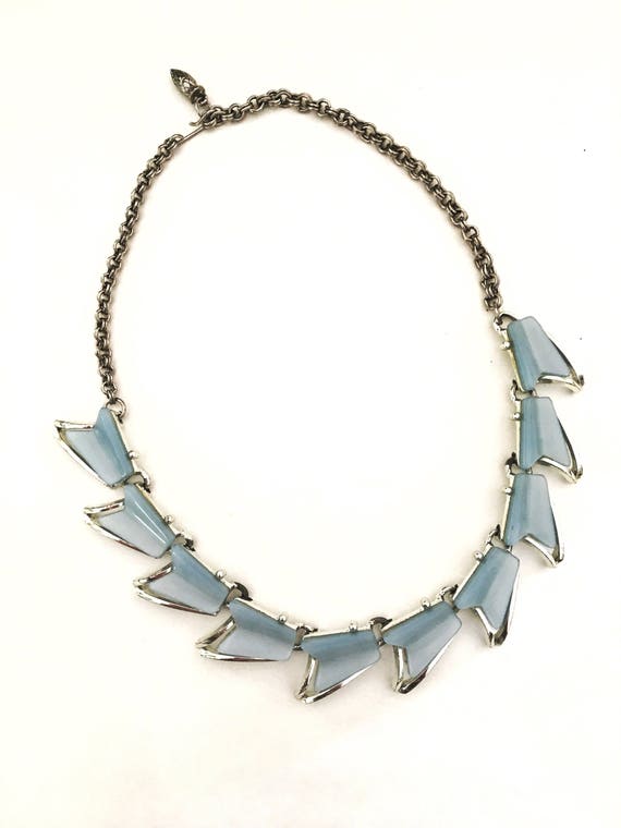 Vintage choker.  Reminiscent of 1950s classic car… - image 2