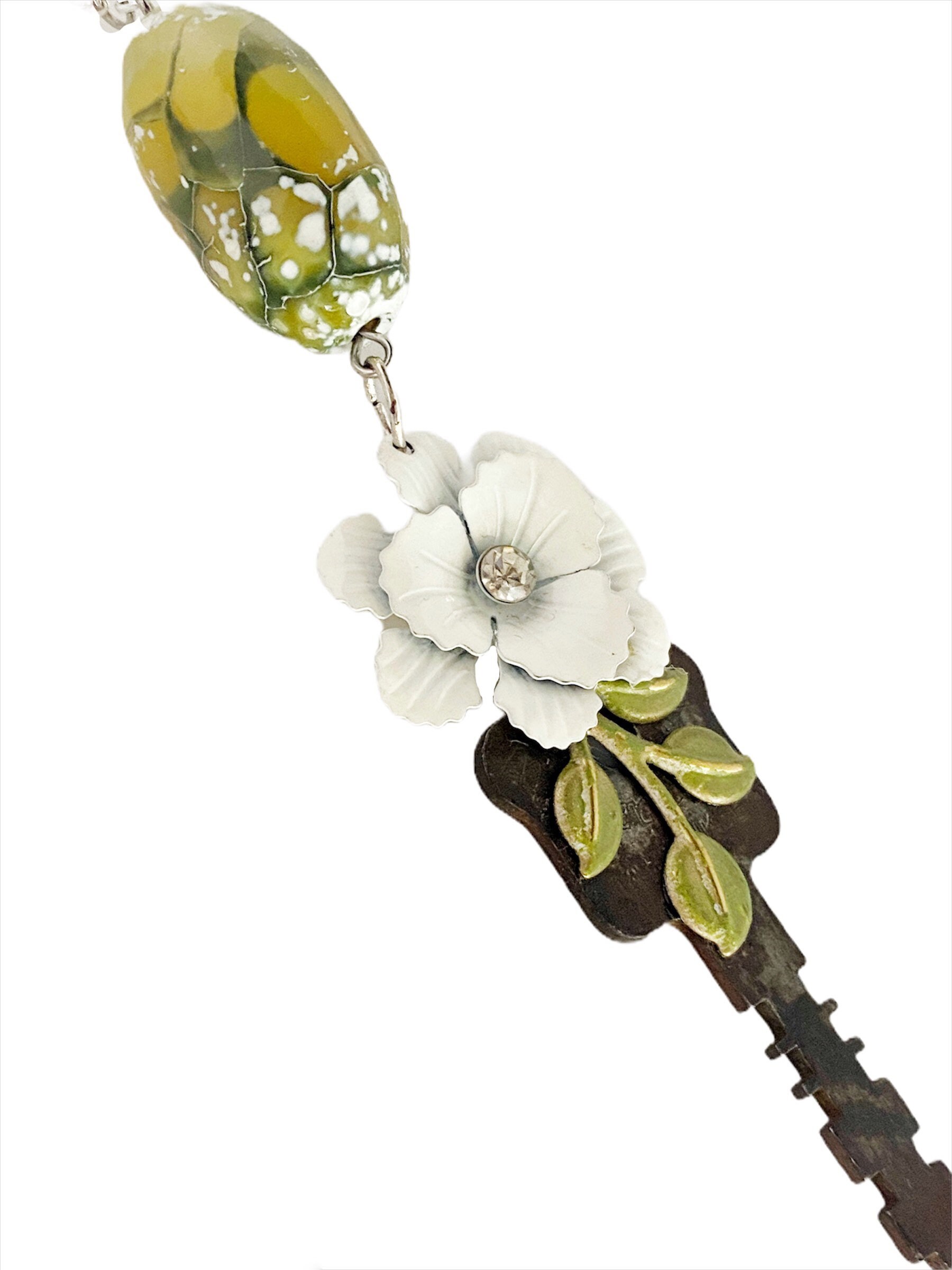 Collier Porte-clés Décoratif Avec 6 Charms Fleurs - Couleur Rose - Matière Silicone - Neuf Avec étiquettes