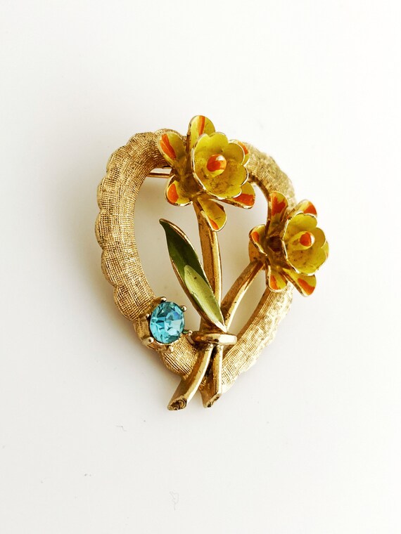 Vintage Coro heart brooch.  Gold with fun colors … - image 7