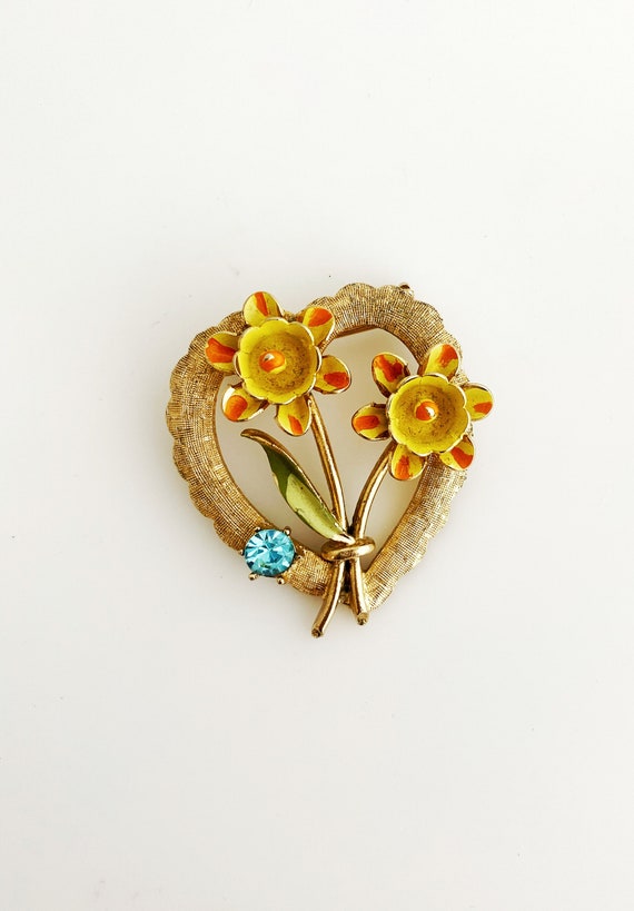 Vintage Coro heart brooch.  Gold with fun colors … - image 4