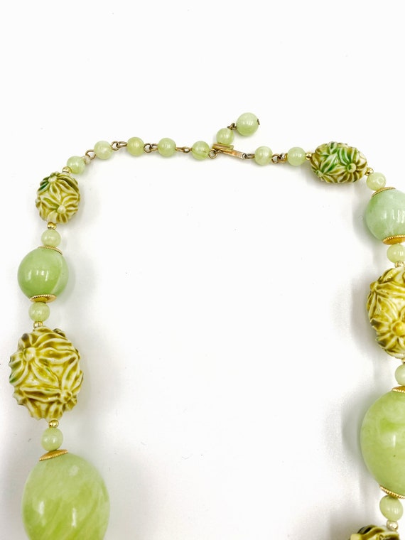 Vintage mid century green lucite bead choker neck… - image 7