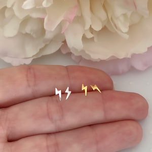 Sterling silver bolt stud earrings | Dainty gold earrings | Minimalist stud earrings | Stacking earrings | Lightning bolt earrings