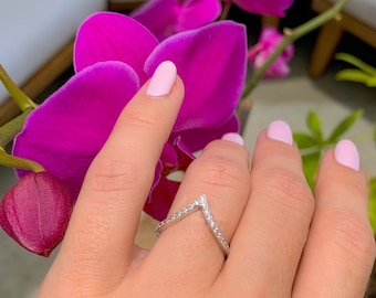 Pointed V shaped chevron 925 sterling silver ring | Silver band ring chevron ring with Cubic Zirconia | V stacking silver ring.