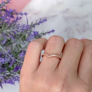 Eternity Chevrone ring | Thin 2mm chevron gold or rose gold ring | Stacking V ring | Promise ring | Cubic Zirconia chevron ring | Women ring