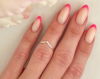Chevron toe ring in sterling silver | Summer jewelry | Adjustable V ring | Midi ring | Knuckle ring | Dainty jewelry