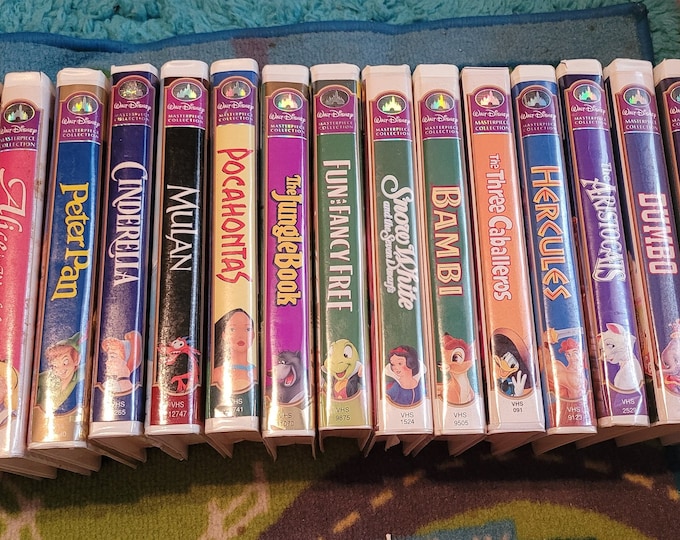 Disney VHS Walt Disney Masterpiece Collection - 17 videos