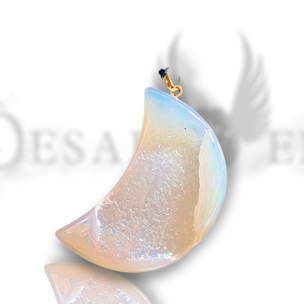 Pendentif croissant de lune  agate aura angel druzy féerique