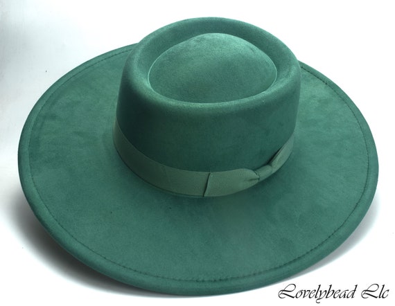 Cattleman Womens Felt Cowgirl Hat with Western Hat Band