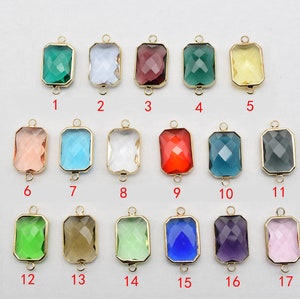 Puede incluir: Surtido de 17 abalorios conectores de cristal facetado con marcos de metal dorado y dos anillos de salto. Los abalorios son de varios colores, incluyendo verde, azul, rojo, rosa y transparente.