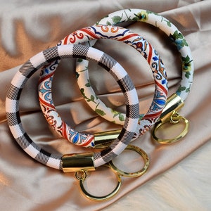 Pulsera de llavero de brazalete de cuero, key Saver, pulsera de cordón, lazo de llavero, fob, pulsera de llavero, correa de muñeca de llavero, joyería de porta llaveros