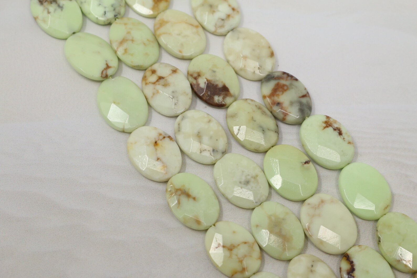 15x20mm Apple Green Gaspeite Faceted 0val Beads Strand 16 Etsy UK