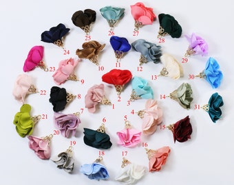 Nappe a ventaglio su componenti in ottone dorato, nappe a forma di fiore, perfette per orecchini (2 pezzi, 10 pezzi) (27 mm)