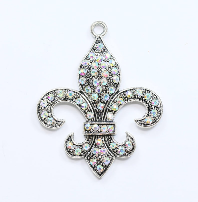 37x46mm 2 pcs per package Lovely Bead Rhinestone Fleur de Lis Pendant in Antique Silver Lead Free Pewter
