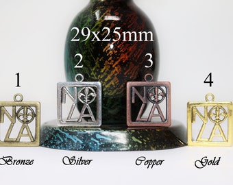 May include: Four square metal charms featuring the letters "NO" and "LA" and a fleur-de-lis design. The charms are in bronze, silver, copper, and gold. Each charm measures 2.9 cm by 2.5 cm.