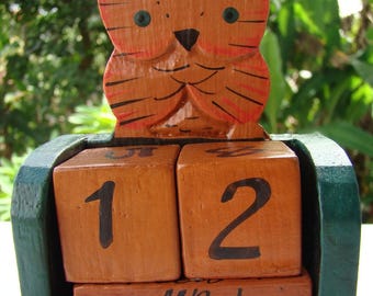 Vintage perpetual calendar OWL cat turtle elephant Turtle Owl Cat Elephant Wood Perpetual Calendar