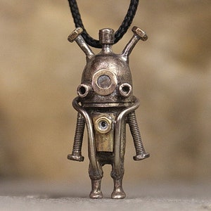 Weird art Alien accessories for scientist Modern jewelry Bioshock Biomechanical Cyberpunk Dieselpunk Sci-Fi NASA raypunk pendant style