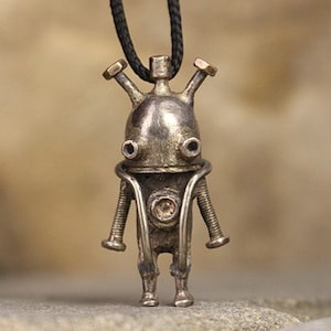 Real extraterrestrial Crazy  pilot Little kind robot FLY pendant necklace neo steampunk future people cyberpunk space invader whimsica