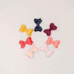 Tiny hair bows for girls, Cute hair clip, Small hair clips, Birthday gift for girl, Baby hair clip, Snap hair clip, Toddler hair clips
