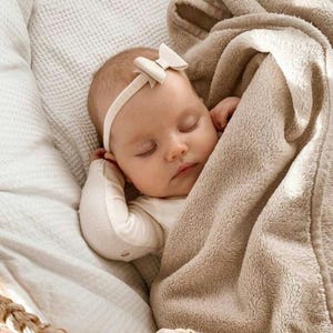 Baby headband with bow | New baby gift | Small bow for blessing day | Wedding baby bow | Gold headband | Infant hair bow  | Toddler headband