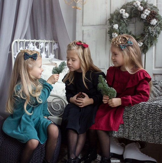 Décoration Cheveux Tendance Lot De 2 Bandes Cheveux Rouges - Accessoire Mode Fille - Velours - École/Red Nose Day - 12x11cm Bandeau école Tendance