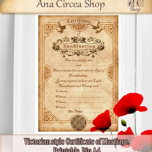 Puede incluir: Un certificado de matrimonio imprimible de estilo victoriano con un tema de handfasting. El certificado está decorado con diseños de nudos celtas y tiene espacios para los nombres de la pareja, el celebrante, los testigos y la fecha de la ceremonia. El certificado está impreso en un fondo tipo pergamino y presenta flores de amapola roja.