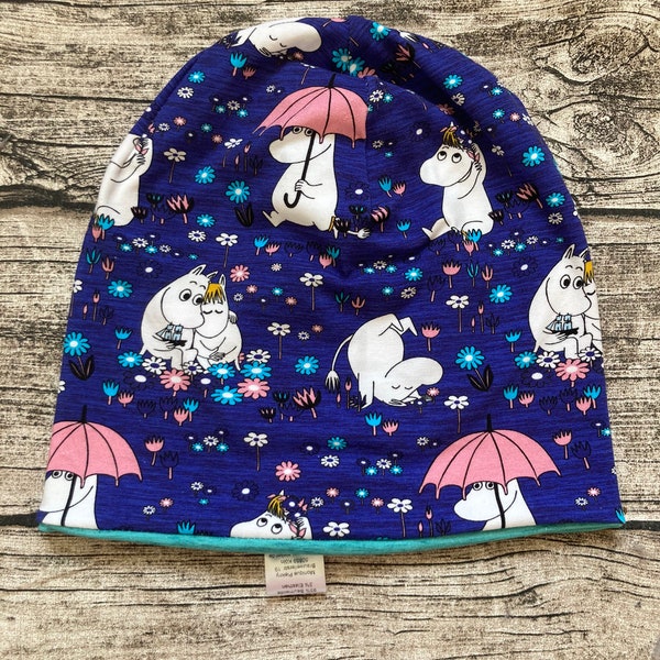 Reversible beanie hat “The Moomins in the rain - dark blue” from head size 44 cm