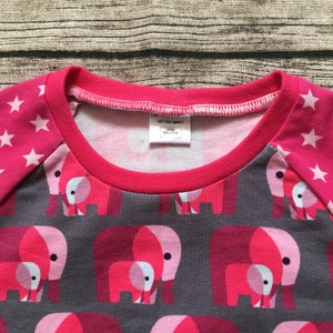 Long sleeve shirt / raglan shirt size. 86-116 Elephant family pink/gray image 3