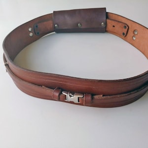 Leather Jedi Utility Belt for Lightsaber – Cosplay-Grade Adjustable Belt with Hook LARP handcrafted