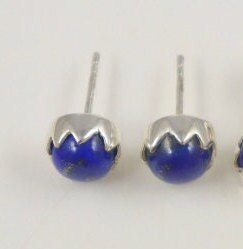 Orecchini a bottone in argento sterling: pietra preziosa cabochon rotonda da 8 mm - Italia