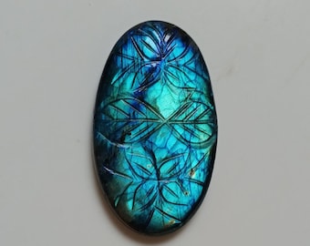 Labradorite Carving: Multi-Fire Gemstone for Jewelry Making