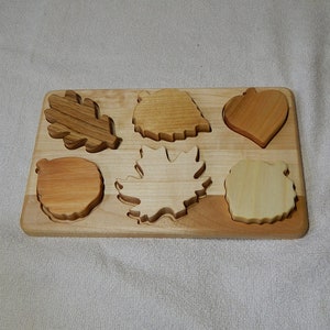 Wooden Shape Puzzle leaf toy busy board Shapes Jigsaw Brain teaser Waldorf Educational toys Organic Montessori Jigsaw Puzzles Toddlers Baby