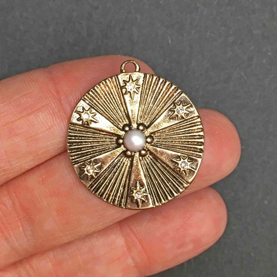 Round Disc Pendant in Gold Tone Metal With Rhinestone Stars | Etsy