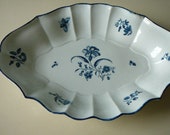Antique First period Worcester dish