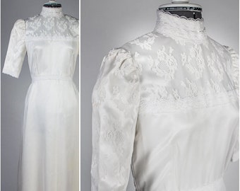 Dainty Ivory Lace and Satin 1960s Tea-Length Wedding Dress, Small