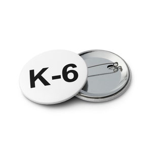 K-6 Oppenheimer Costume Set of pin buttons