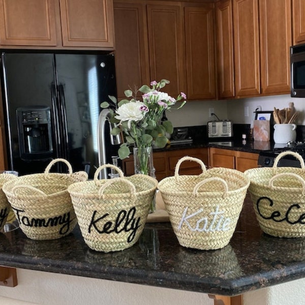 Flower girls baskets, Customized straw bags,mini straw, basket Personalized WEDDING GUEST GIFT straw moroccan basket,flower girl bags