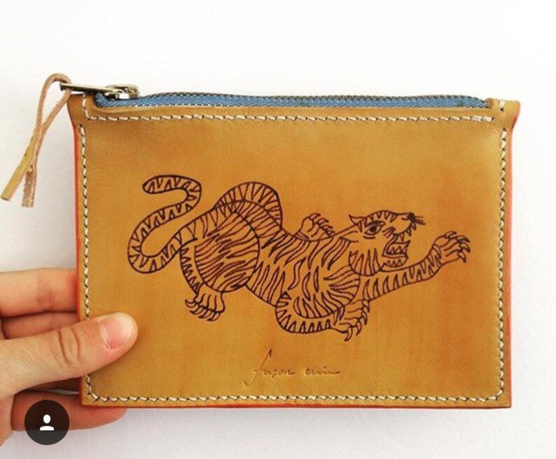 piece unique Leather wallet engraved wild