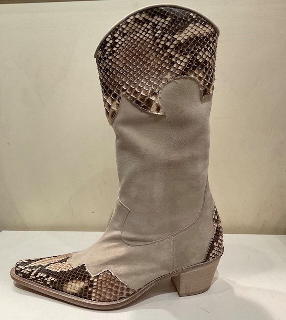 Cowboy boots from the 70s in khaki leather with s… - image 1