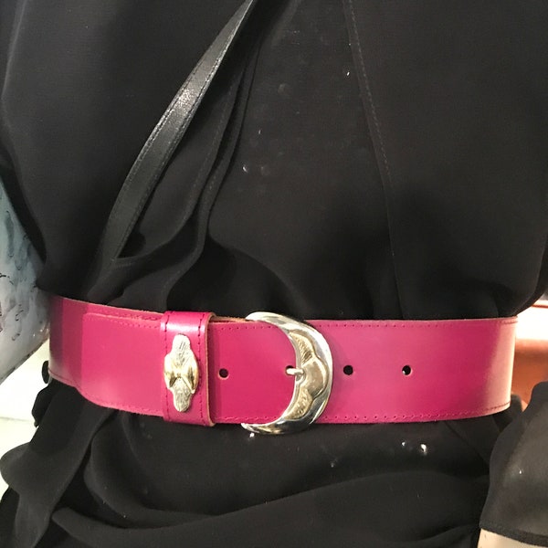 1970's, ceinture vintage pour la taille en cuir fushia