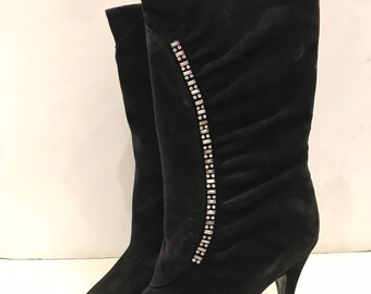 Bottines vintage en daim noir et strass /année 80's/Taille 38/Made in Italy/100% cuir/très bon état avec talons hauts/